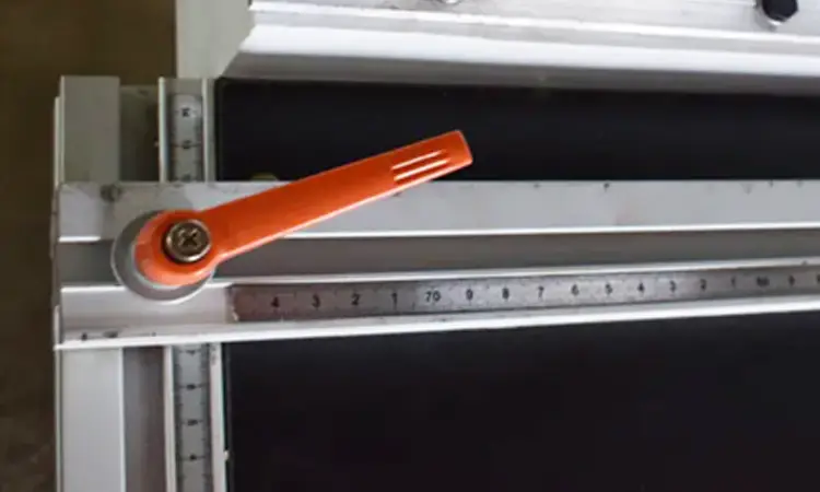 hinge-boring-machine-positioning-ruler