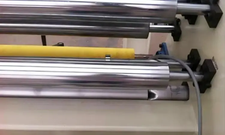 pvc-film-slitter-pneumatic-expanding-shaft